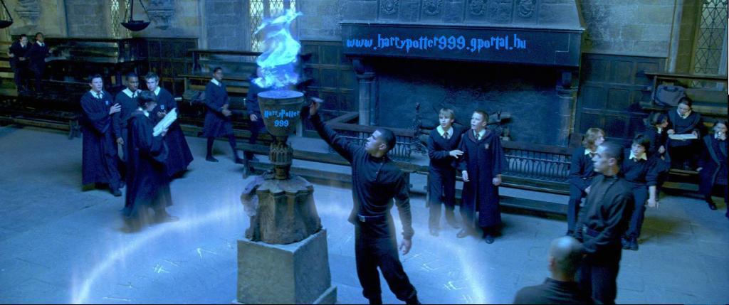 Virtulis Vilg---Minden ami Harry Potter(vagy nem) <--- ron honlapja